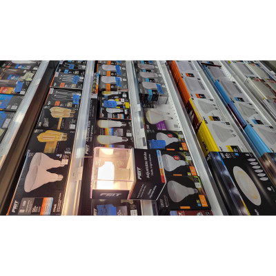 IN-AISLE DEMO BOX WITH 3