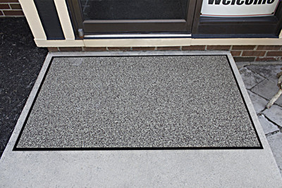 Durable 682S35BNBE DuraLoop Dual Color Entrance Mat, 3 Feet By 5 Feet .47 Inch Thick, Brown/Beige