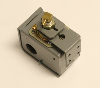 JOHNSON CONTROLS P10BC-7C P10BC-7C LOW PRESSURE CONTROL 3/20PSI SPDT