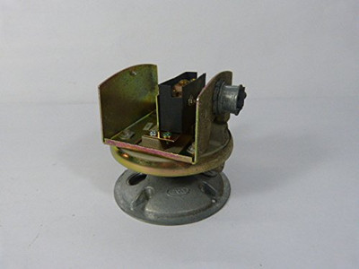 Dwyer Instruments 1823-0 Dwyer Series 1823 Low Differential Pressure Switch with Conduit, Range 0.15-0.5"WC