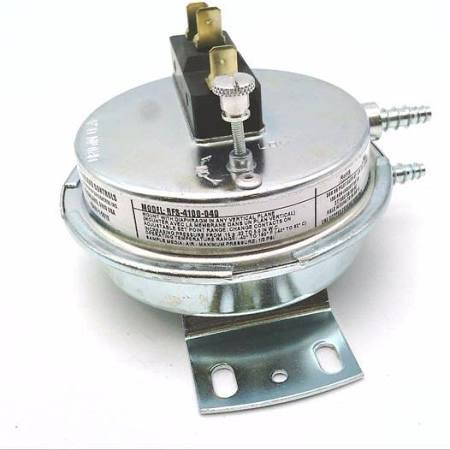 Cleveland Controls RFS-4100-040 ".15-5""wc AdjustablePressureSw"