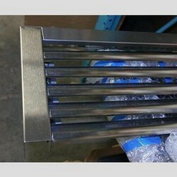 True 8409129 GRILL ASSEMBLY; S/S;L/R HINGE; MAGNETIC