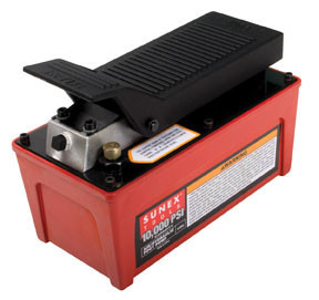 Sunex Tools SUU-4998 Develops 10,000  PSI capacity  at 90 PSI air pressure   1/4 NPT air port   3/8 NPT oil port   98 in3 usable oil capacity