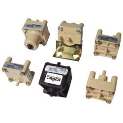 KMC Controls RCC-1108 HI SIGNAL SELECTOR HI SIGNAL SELECTOR