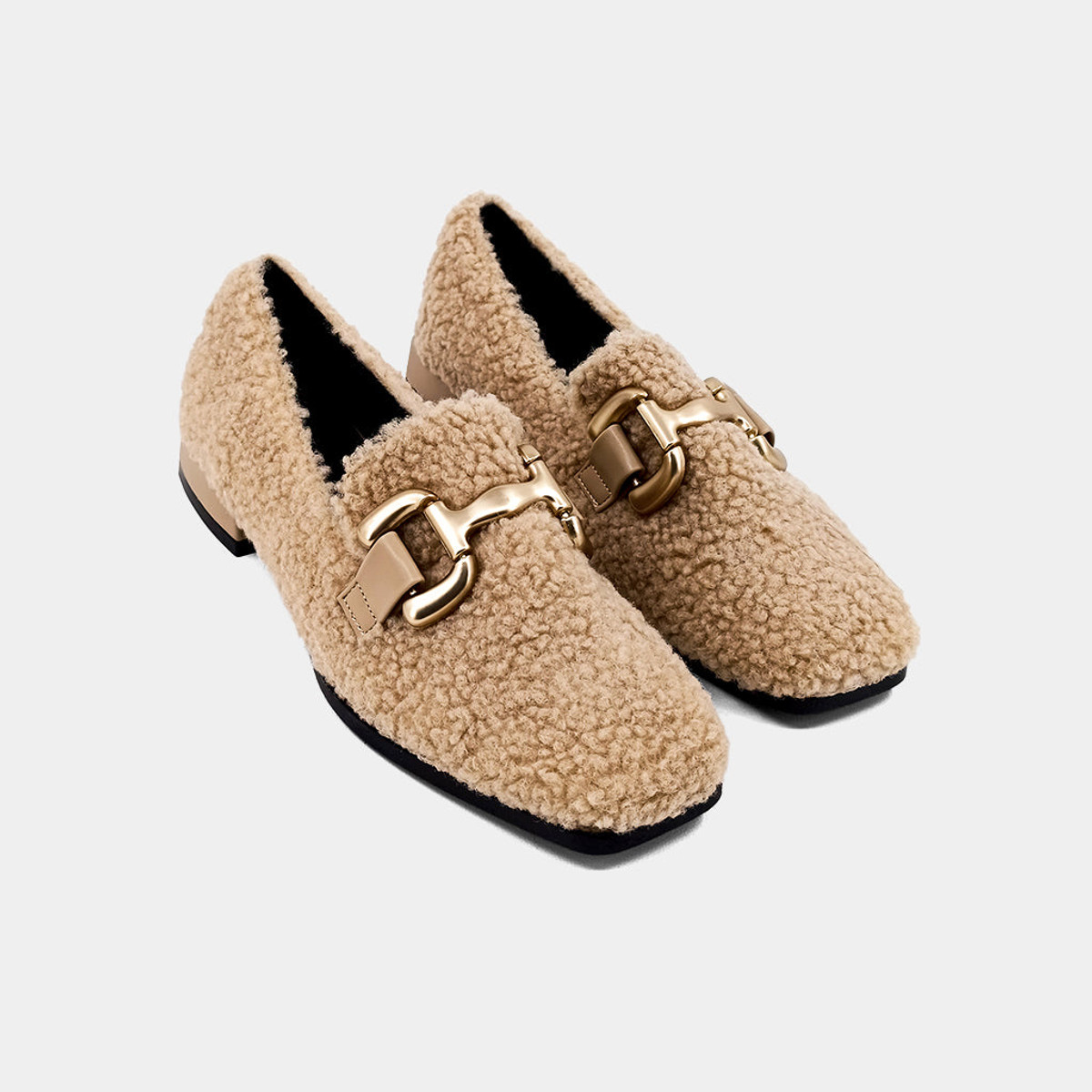 靴 A BATHING APE BEIGE TASSEL LOAFER Therese Beige Sherpa Loafer - Vibeage