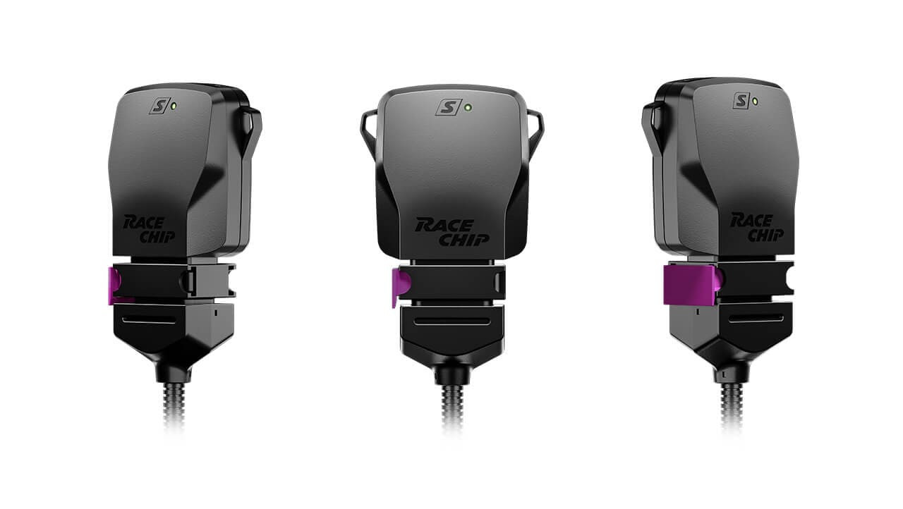 Race Chip アウディA4(B9 Racechip アウディA4 2.0 TFSIクワトロ 2017年