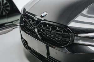 Twenty Two Tuning BMW 3 Series LCI (G20/G21) Diamond Style Gloss Black Front Grille