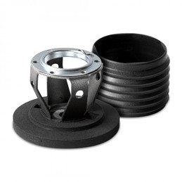 Momo BMW E90 Steering Wheel Hub Adapter mom2013 Momo BMW E90 Steering Wheel Hub Adapter mom2013