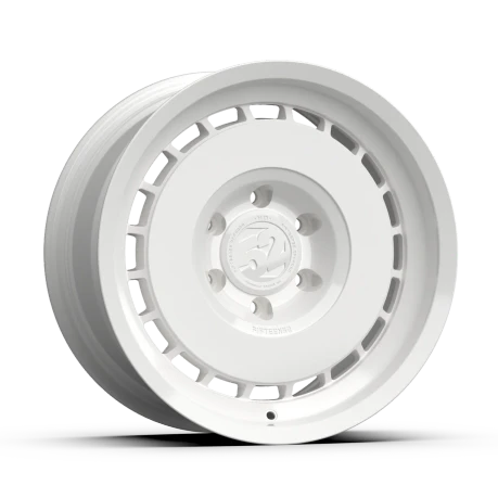 fifteen52 Evolution HD 17x8.5 5x150 0mm ET 110.5mm Center Bore Classic White Wheel fftEHDCW-178555-00