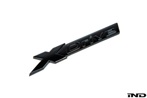 IND G30 M550i xDrive Painted Trunk Emblem