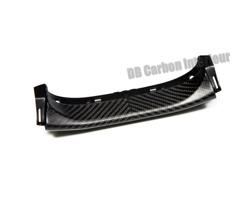 DB CARBON - Bridge below instrument cluster