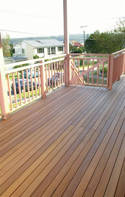 Tallowwood Decking Feature Grade Random Lengths