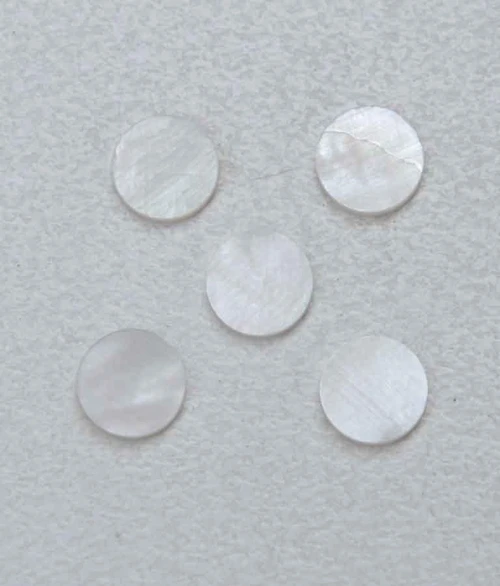 1pc White MOP dots 4x1.3mm