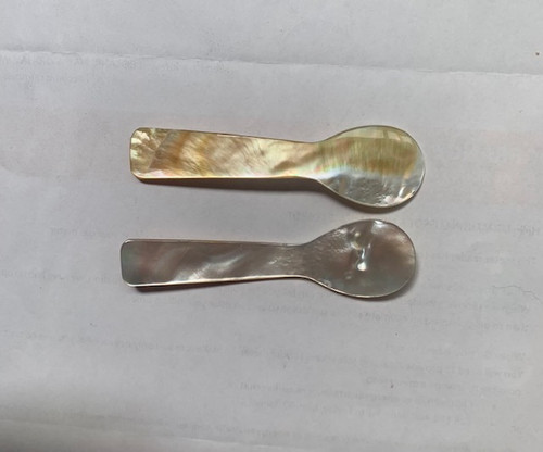 Mother of Pearl spoons (Caviar spoons) 70mm length. Made from A grade quality Mother of Pearl shell.