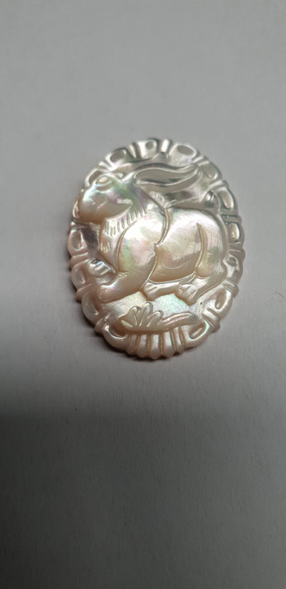 White MOP cabochon Chinese zodiac Rabit size width 22.5 x length 30 x thickness 4.5mm Best grade W, MOP carving high quality precision work. Suitable for jewellery and other decorative applications. A grade.