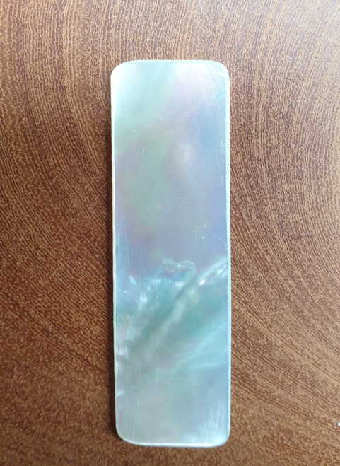 White Mother of Pearl flat inlay blanks with rounded edges, size 30mm width x 50mm length x 1.5mm (0.06") thickness polished 1 side A grade good on both sides.