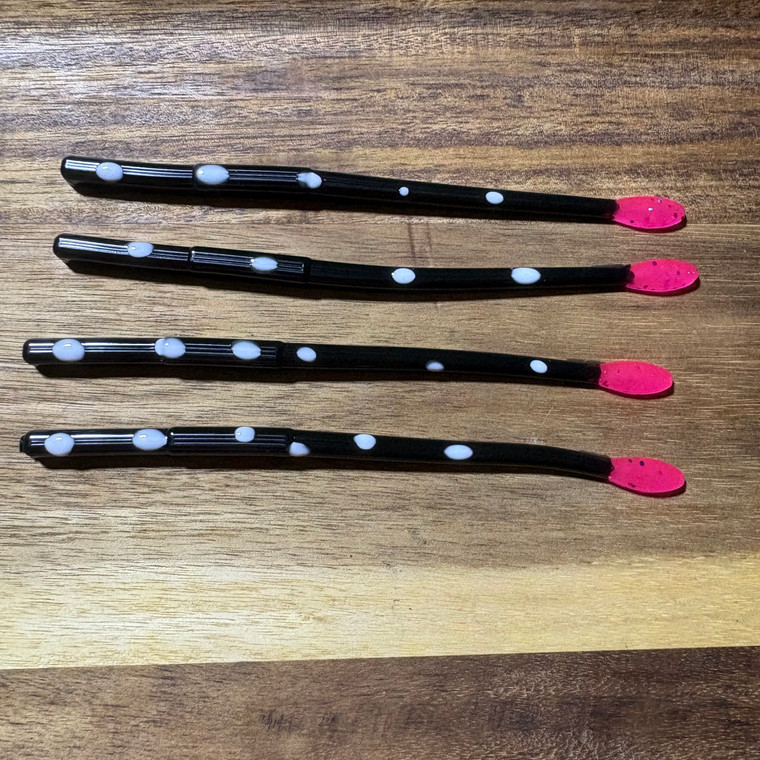 White Dotted Bot Worms