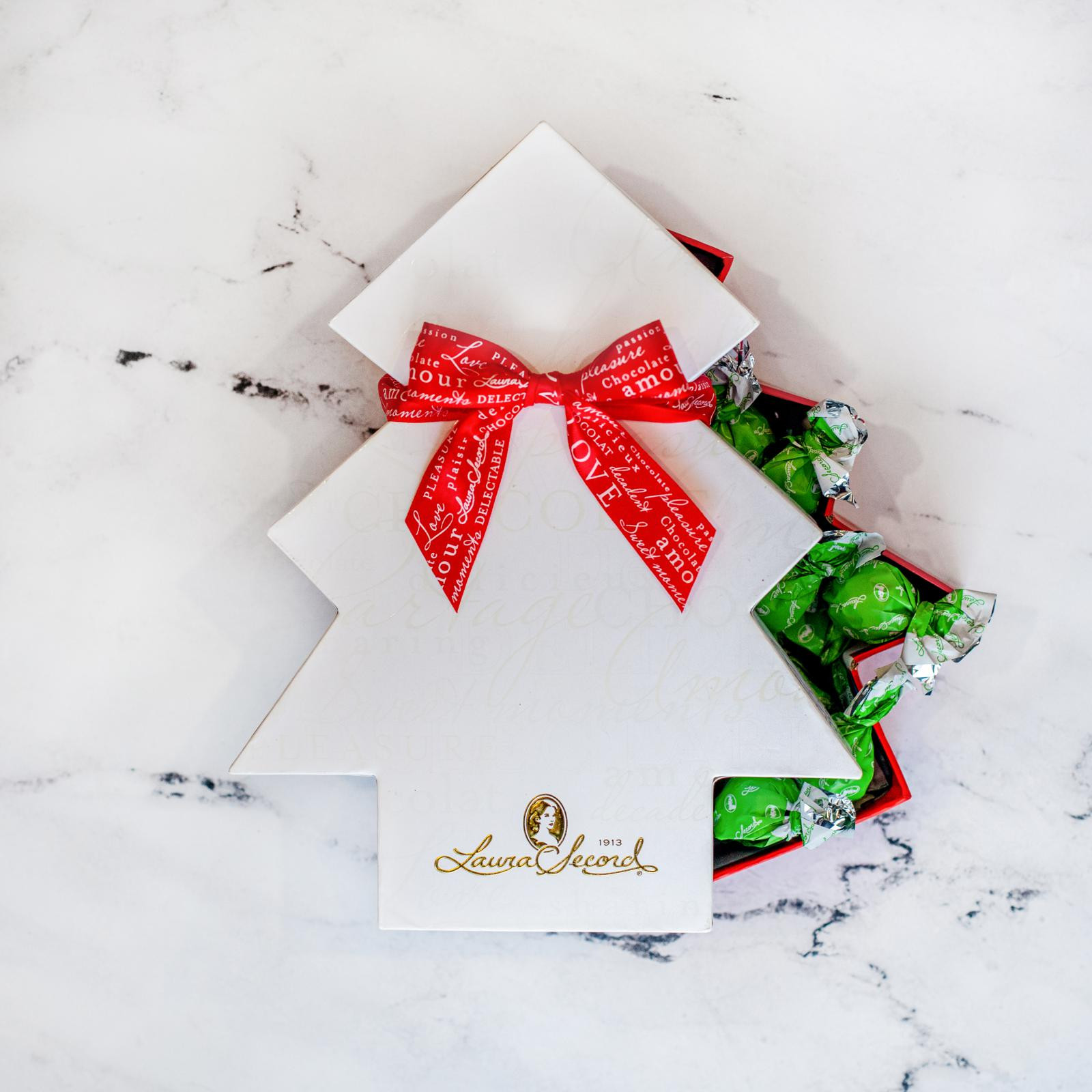 Boîte sapin - Chocolats Signature à la menthe 288 g [93379]