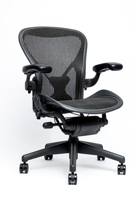 Herman Miller Classic Aeron Chair, Size B - Thumbnail 4