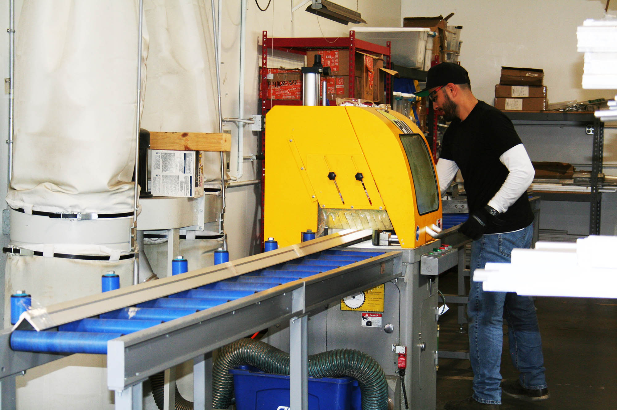 Exploring Aluminum Angles & Extrusions Applications in Millwork