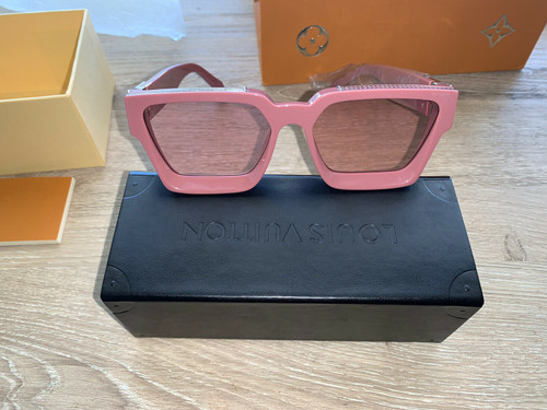 Louis Vuitton 1.1 Millionaires Pale Pink Sunglasses Z1324E