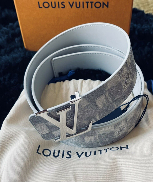 NWTS Louis Vuitton Damier Salt Reversible Belt