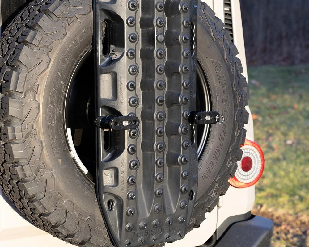 GP Factor full-size spare tire mount