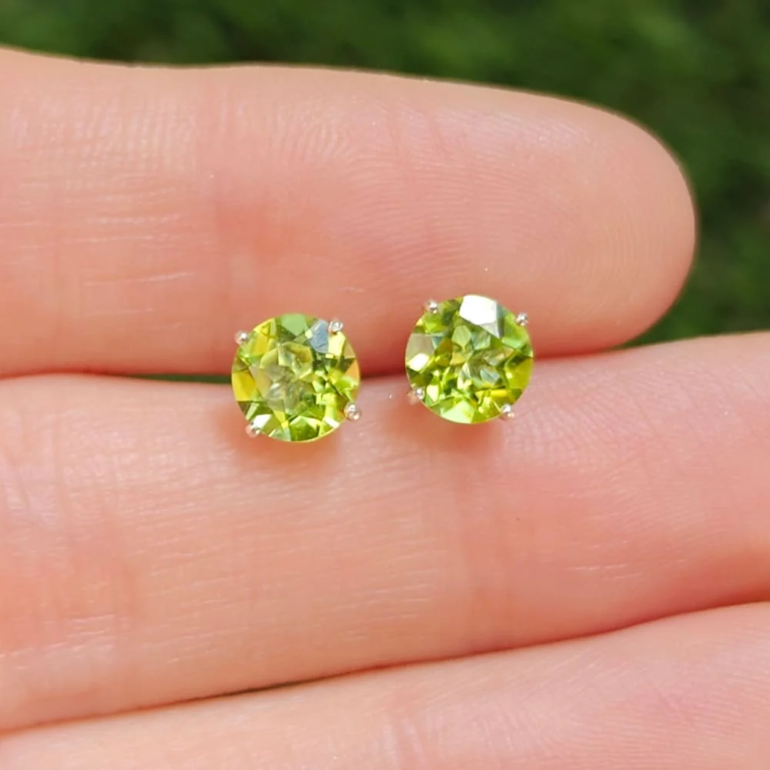 Earrings - Sterling Silver Gold Plated Peridot Cubic Zirconia Round Cut Studs (6mm)