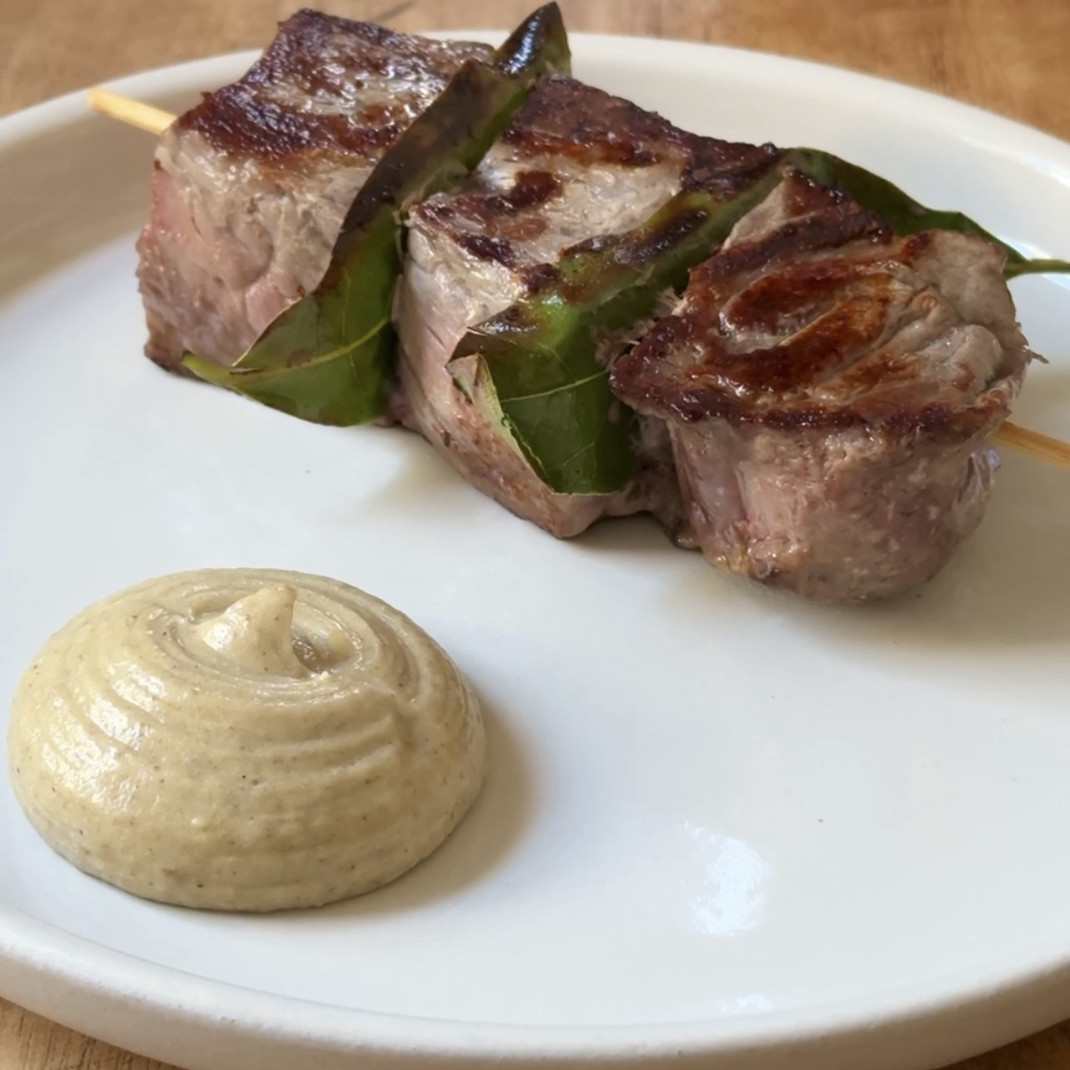 Skewered Steak and Bay Leaves with Whipped Lemon Pepper Smoked Oyster Potatoes Skewered Steak and Bay Leaves with Whipped Lemon Pepper Smoked Oyster Potatoes