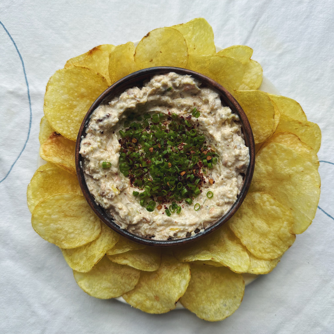 Caramelized Leek and Smoked Salmon Dip Caramelized Leek and Smoked Salmon Dip