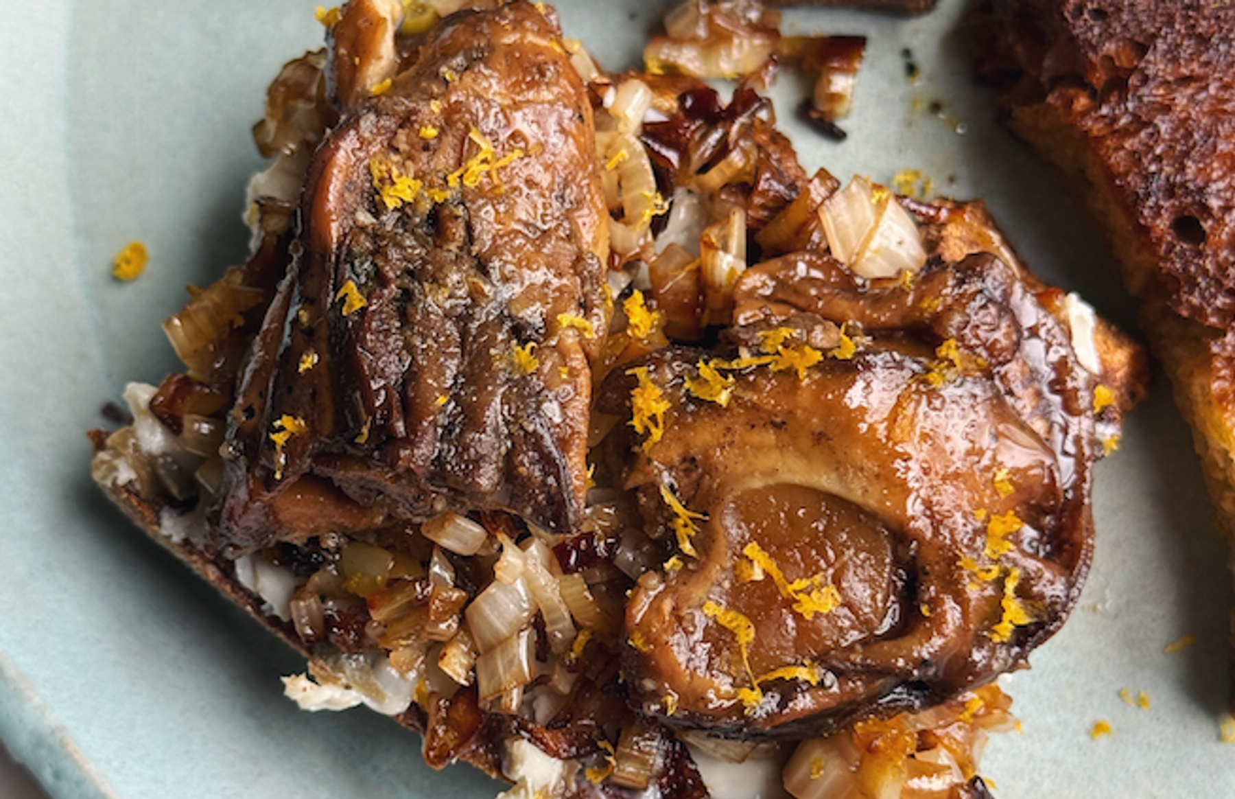 Lemon Pepper Oyster Crostini with Caper Butter and Caramelized Leeks  Lemon Pepper Oyster Crostini with Caper Butter and Caramelized Leeks