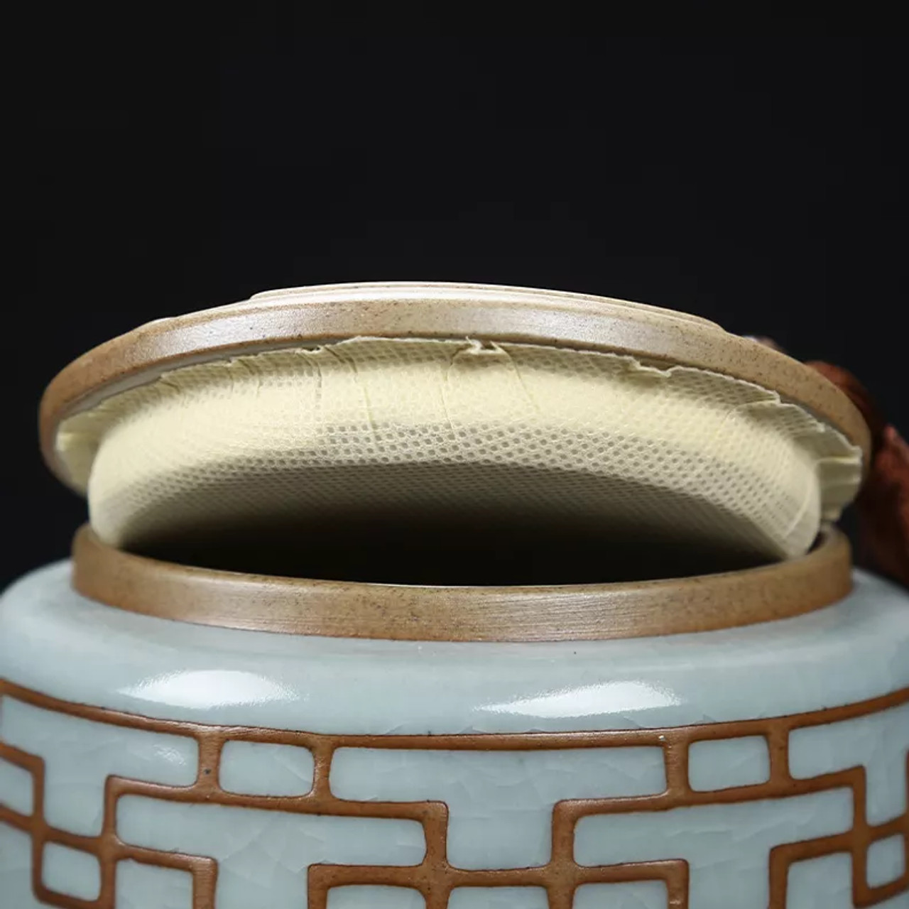 Ceramic Beautiful Tea Caddie Decorative Container. Asian Inspired Design
