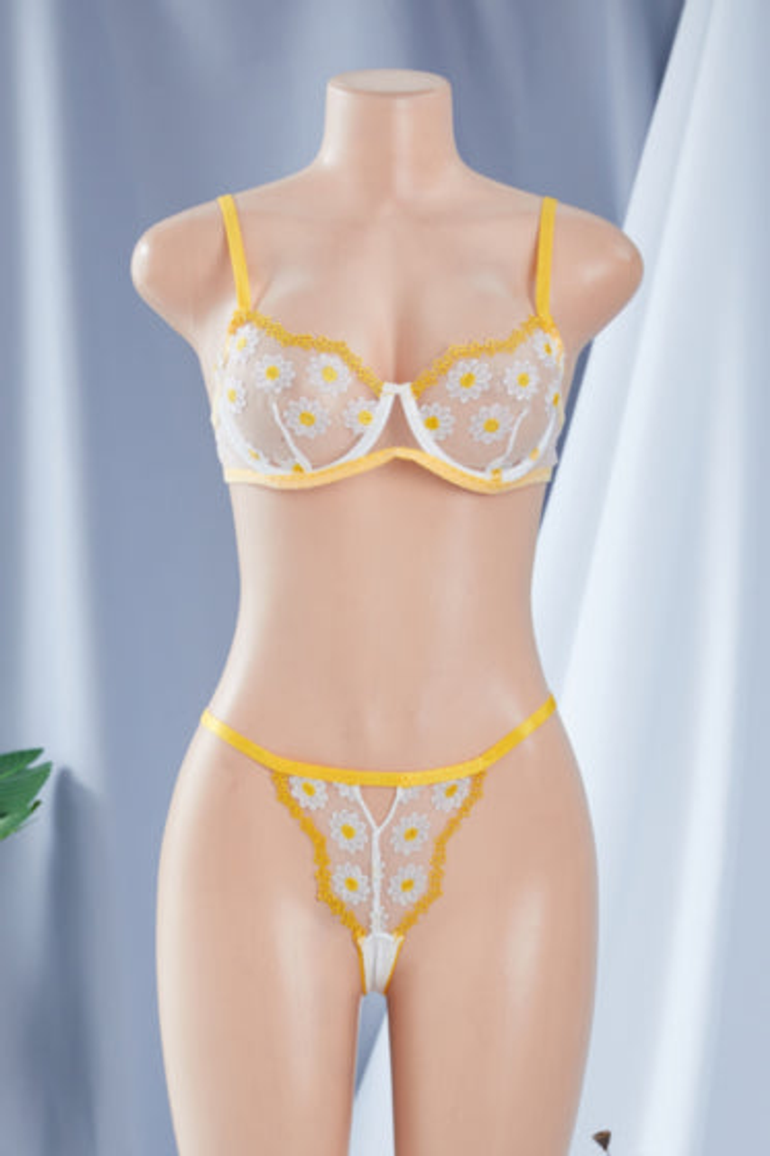 La Belle Fantastique Daisy Embroidery Sexy Lingerie (2 Piece Set) - B001797P000104V008