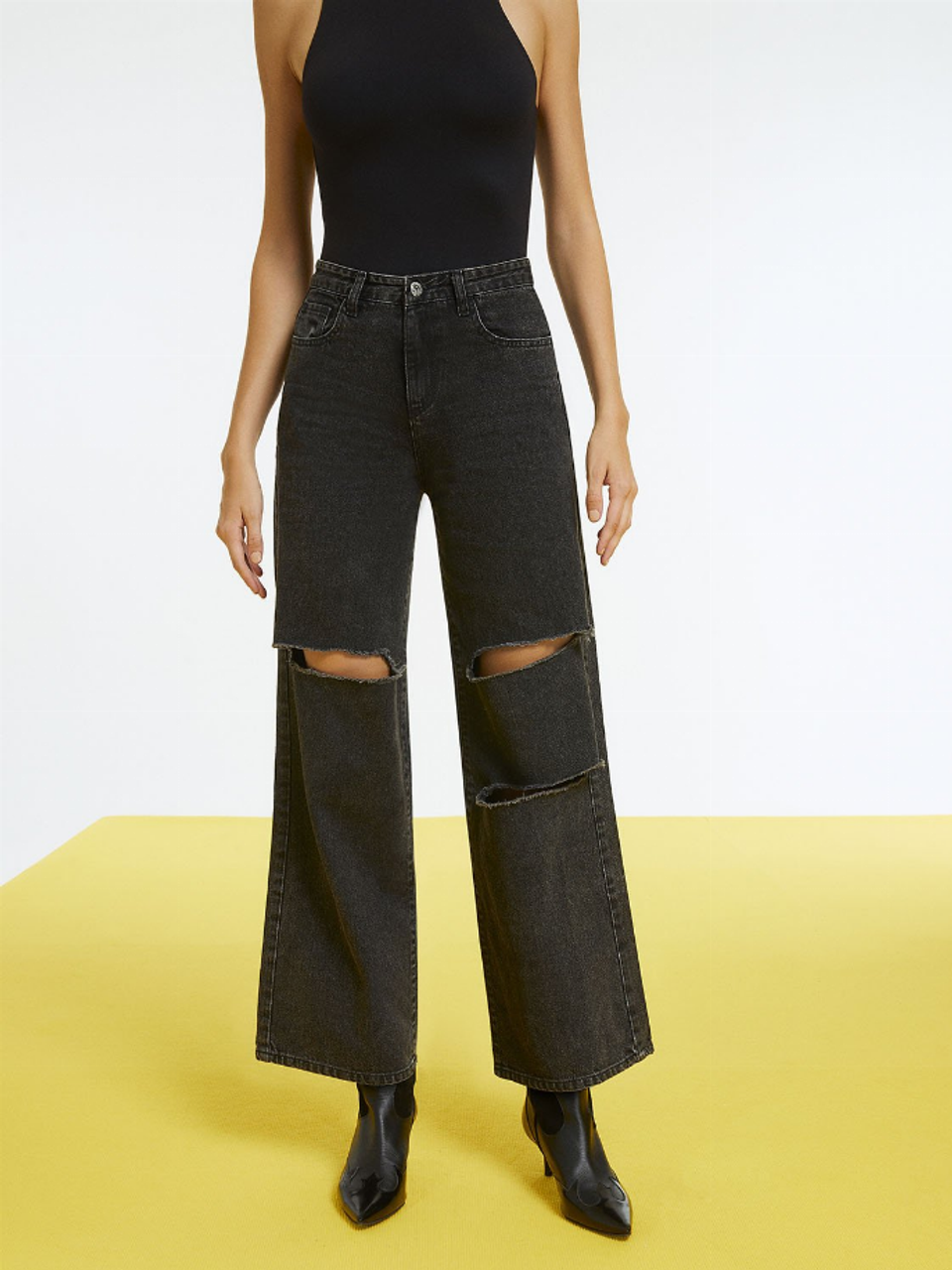 High-Waisted Ripped Jeans - N22K-18505-0002Small