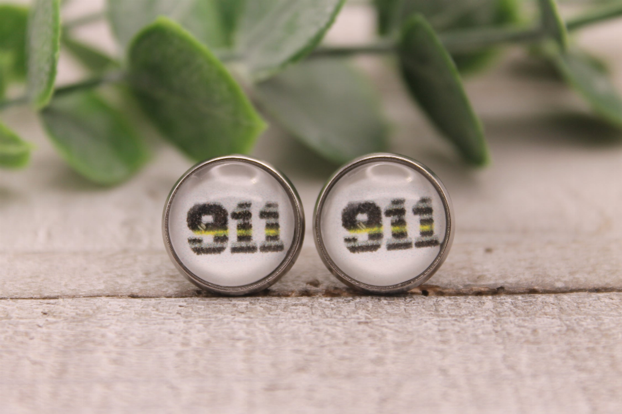 Line Flag Glass Stud Earrings
