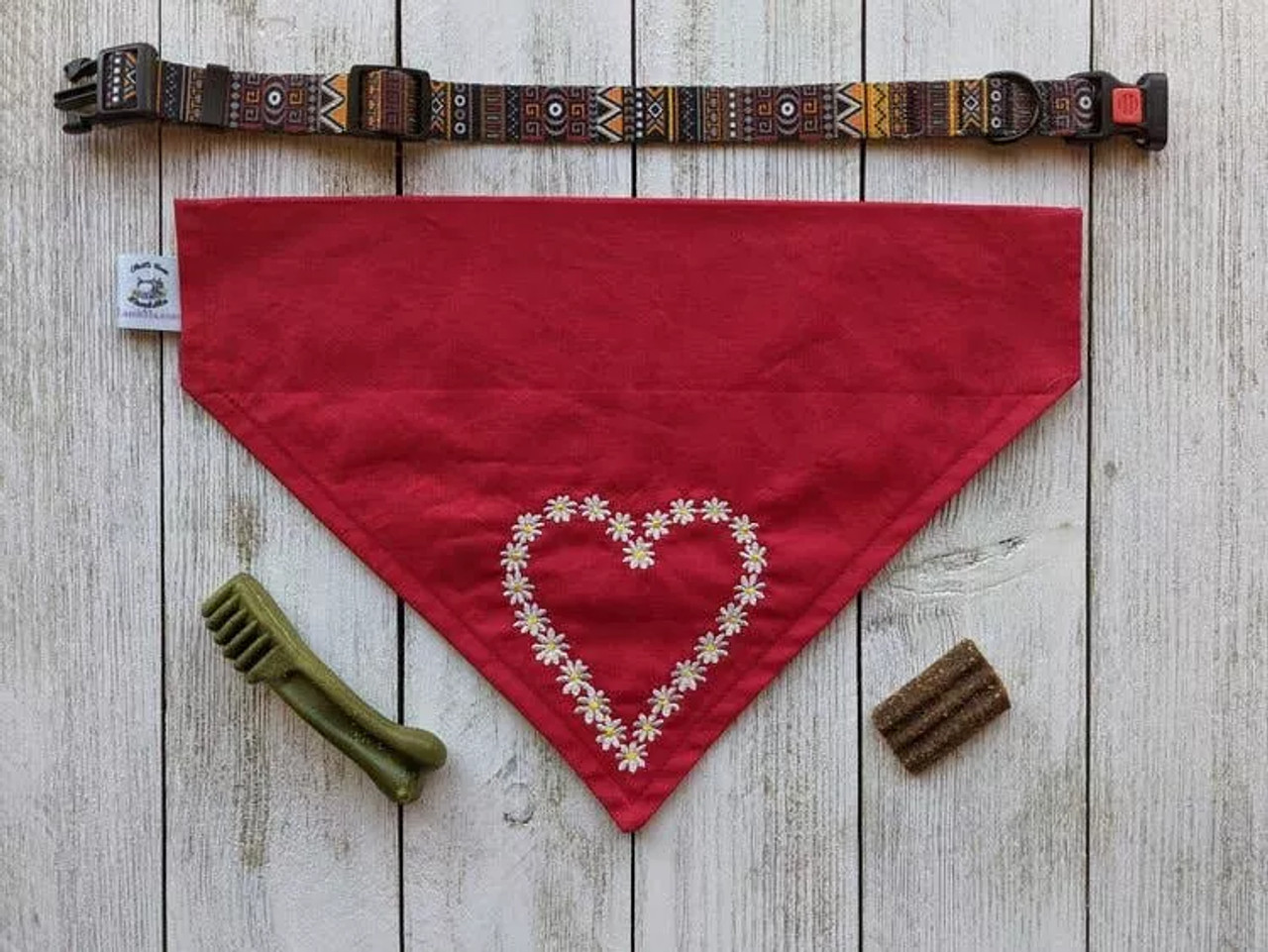 Embroidered Print - Traditional Tie-Around Dog Bandana - S001544B002104P000001V009