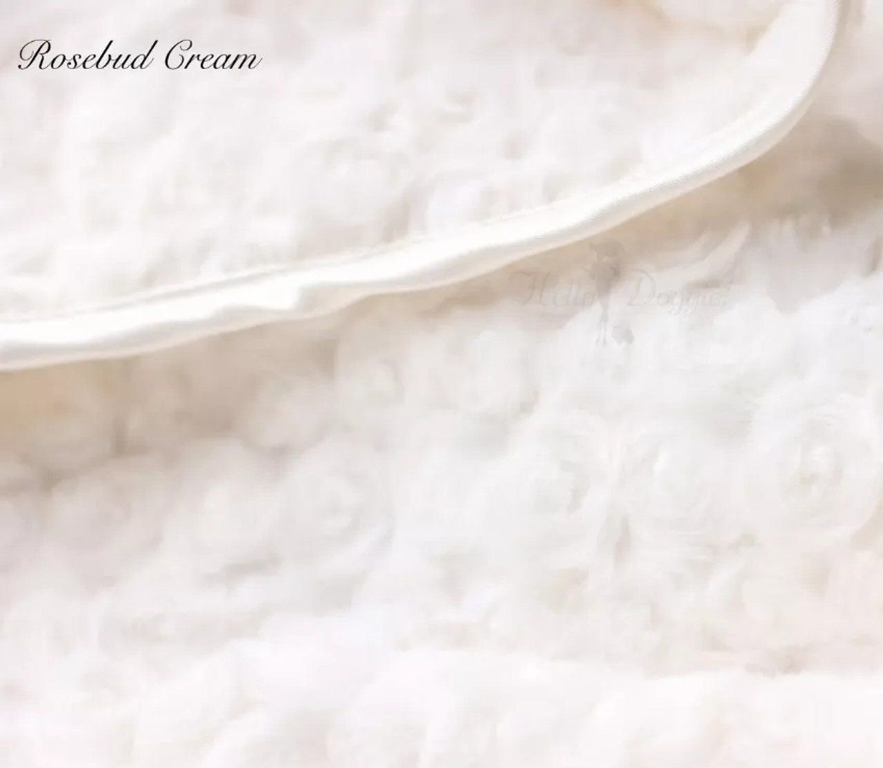 Rosebud Dog Blanket - S000612B001566P000048V014