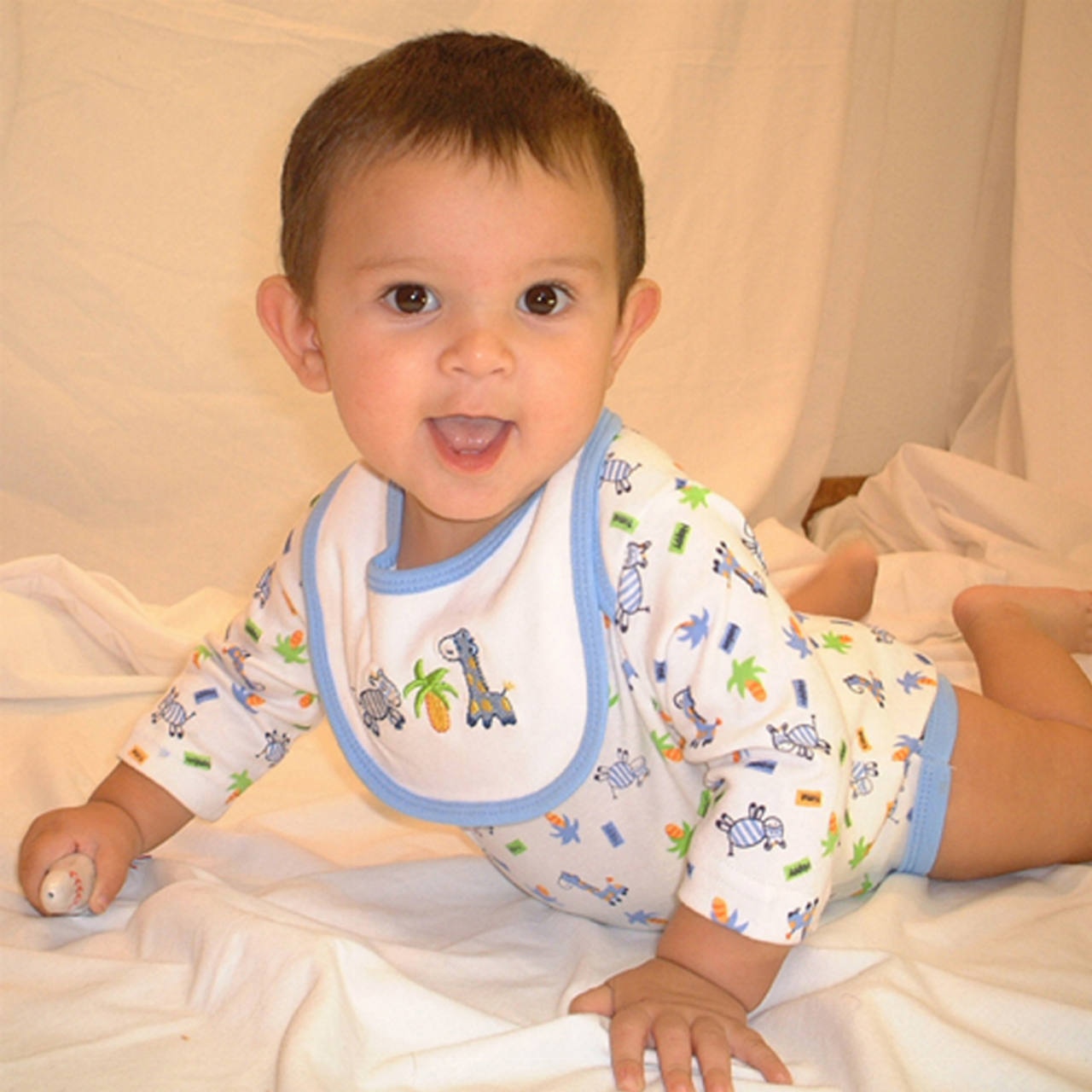 Bambini Interlock Bib - S000522B001438P000267V002