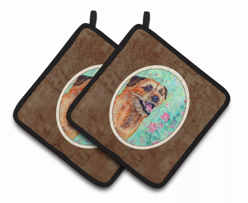 Dog on Pair of Pot Holders - S000213B001695P069320V024