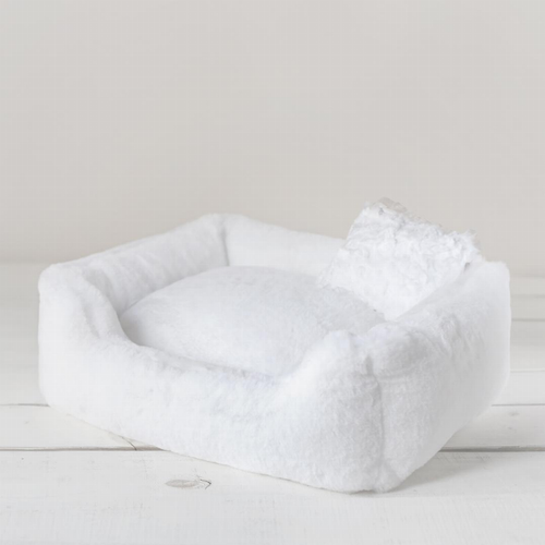 Divine Dog Bed - S000612B001566P000022V006