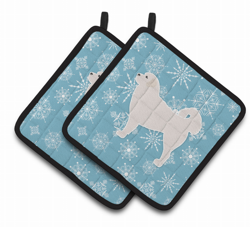 Snowflake and Dog Art Pair of Pot Holders - S000213B001695P074709V047