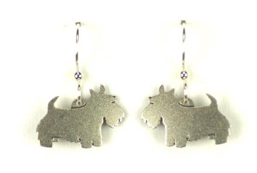 Maple Leaf Peridot Maple Leaf Peridot