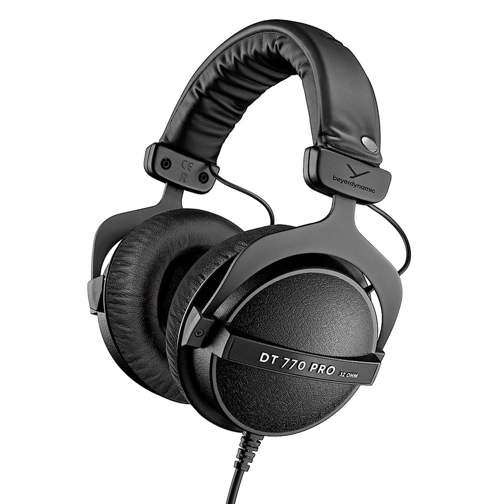 Beyerdynamic Dt 770 Pro 32 Ohm Over-Ear Headphones In Black With Enclosed Design Wired For Professional Sound In The Studio
