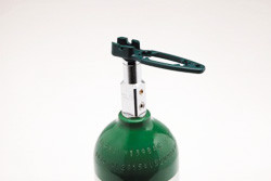 Oxygen Cylinder Wrench (CGA-870) - Lightweight, Comfortable, with Chain