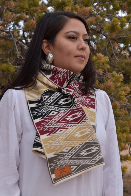 Dilkon Scarf