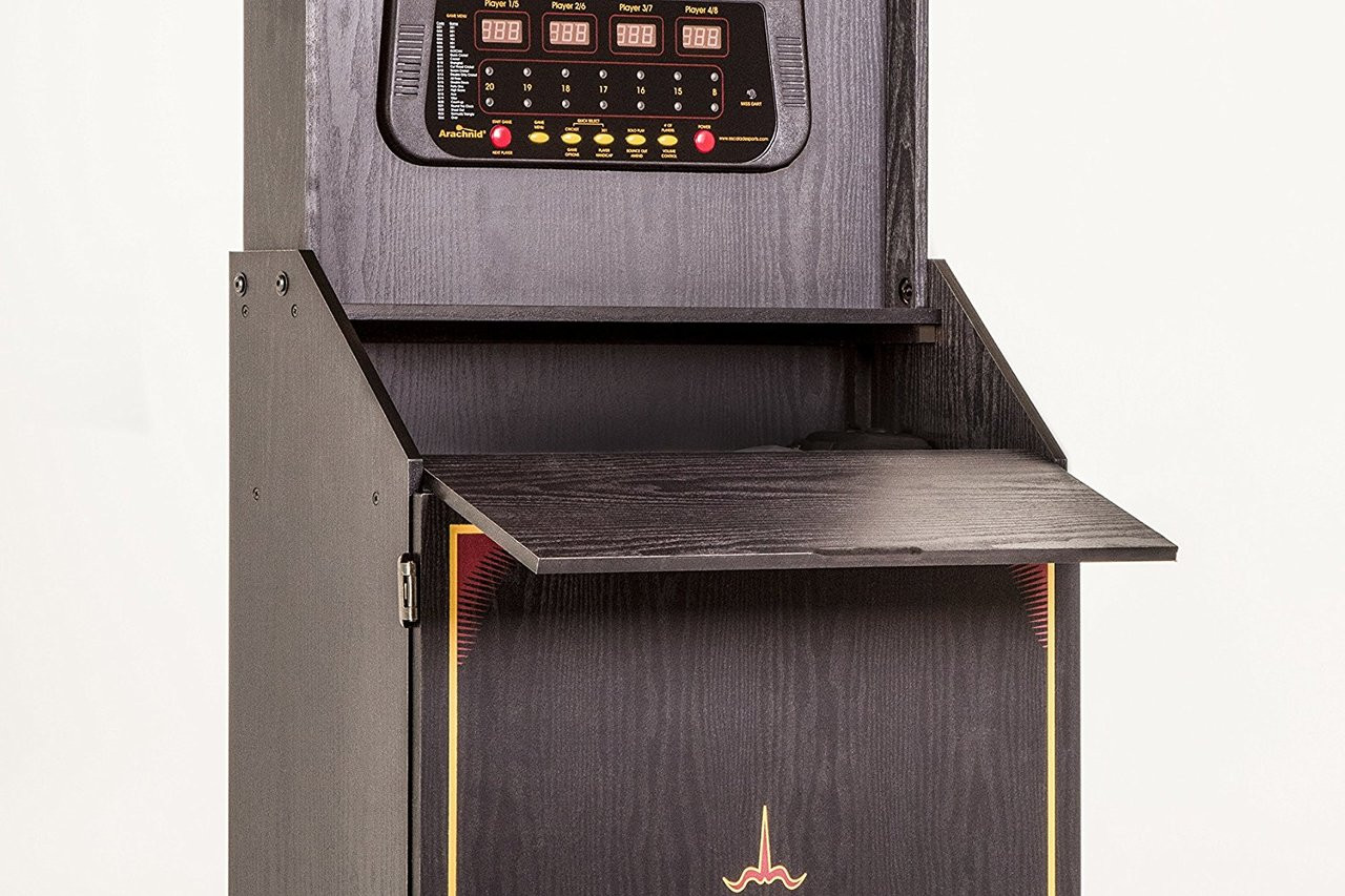 Dart Board E650FSBK Free Standing Bullshooter Electronic Gary Pools