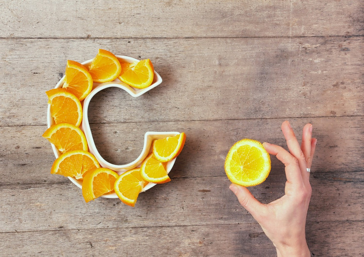 Our guide to Vitamin C - what to choose, the best ones,  who should take it, and benefits!