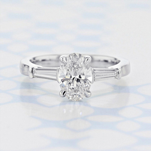 1.00 ct  Oval Shape Lab Cultivated Diamond Three-Stone White Gold Engagement Ring (2006242)