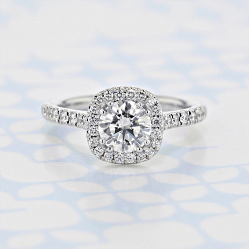 0.90 ct Round Shape Lab Cultivated Diamond Cushion Halo White Gold Engagement Ring (2006380)