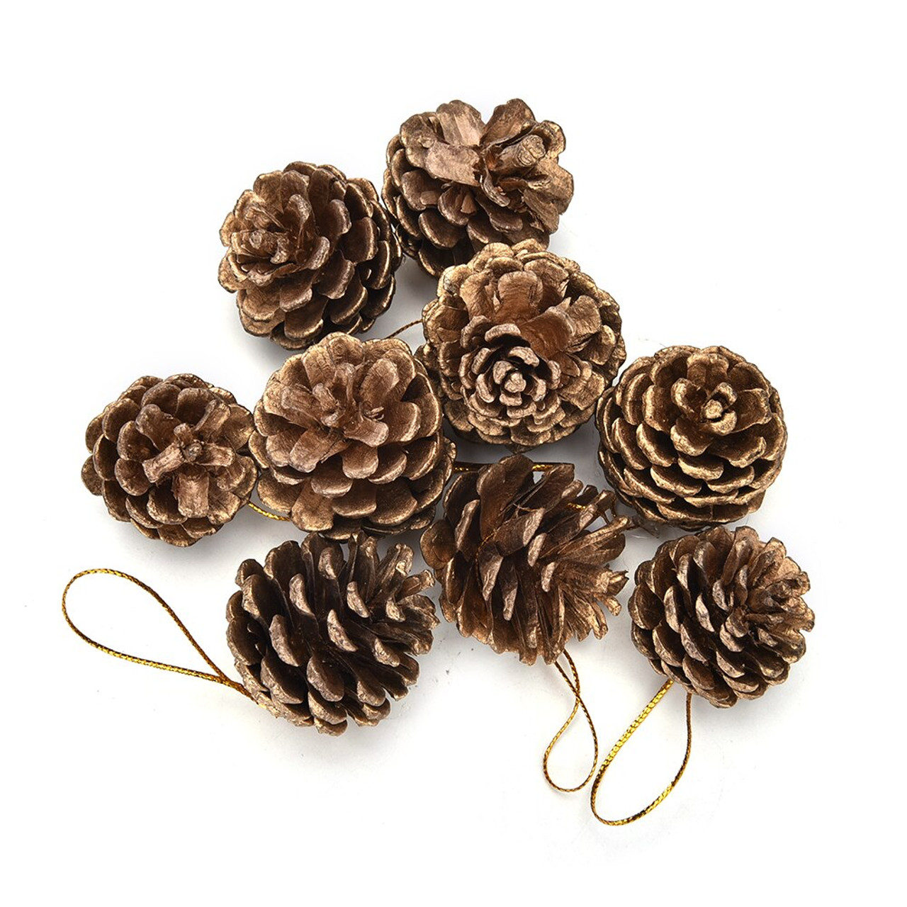 holiday centerpieces using pine cones